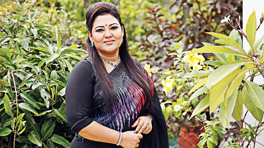 সংগীতশিল্পী মমতাজের বিরুদ্ধে গ্রেপ্তারি পরোয়ানা