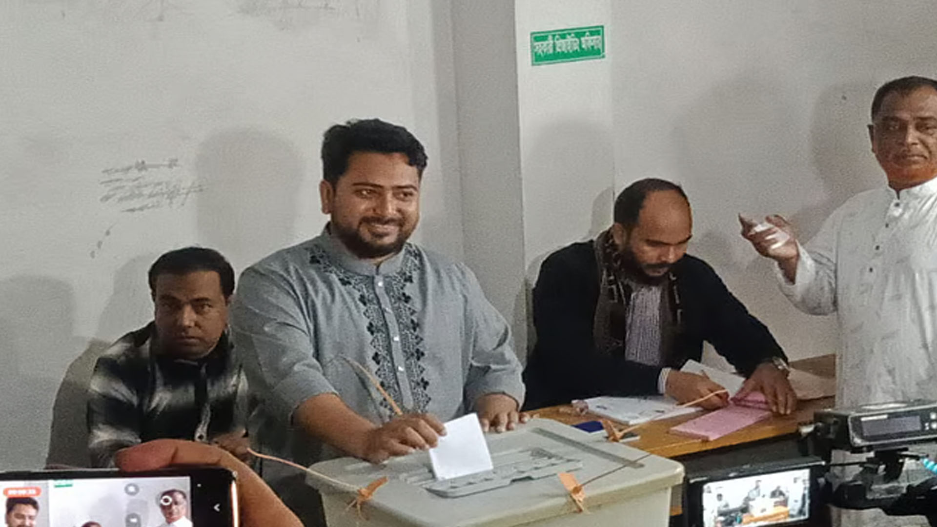 ঢাকা-১১ আসনে জিতলেন এনসিপির নাহিদ ইসলাম